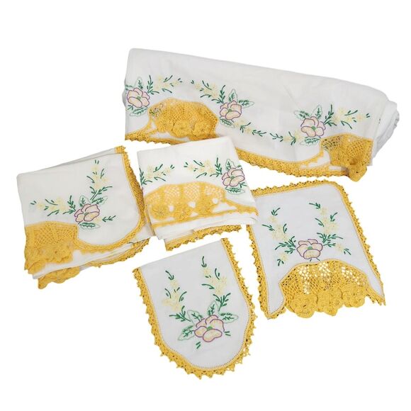 Vtg 8 Pc Bedroom Linen Set Yellow Crochet Embroidered Flowers Southern Victorian - Picture 1 of 8